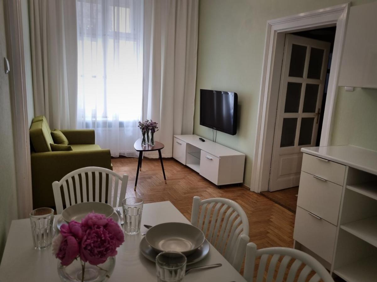 St. Mark Apartment Краков Экстерьер фото